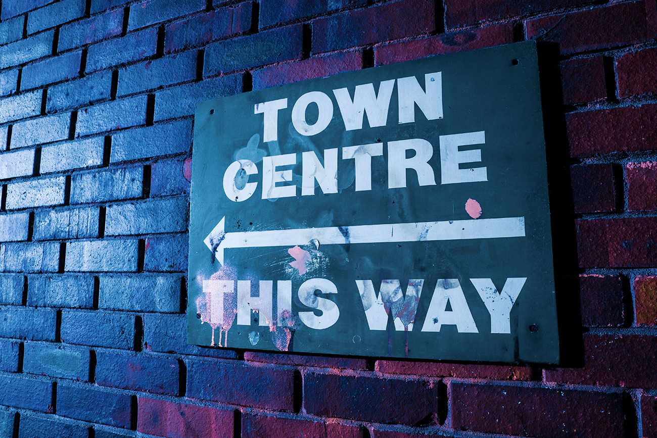 Town Centre This Way